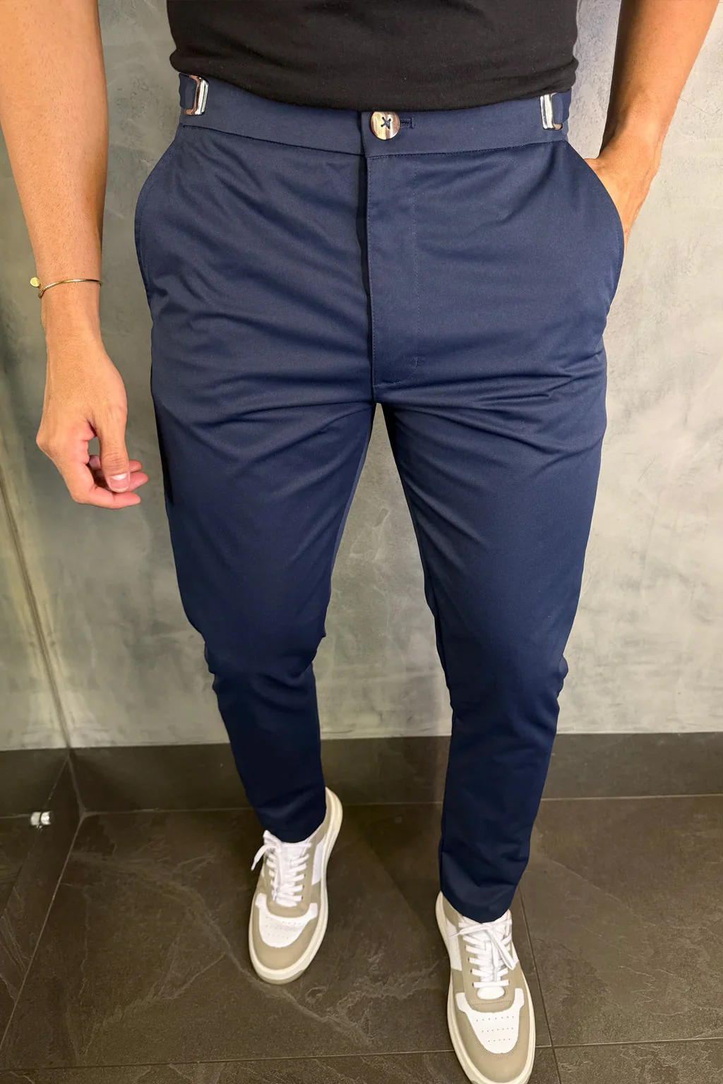 |COMPRE 1 NÍVEL 3| Calça Alfaiataria Mônaco com Ajuste - Image 4
