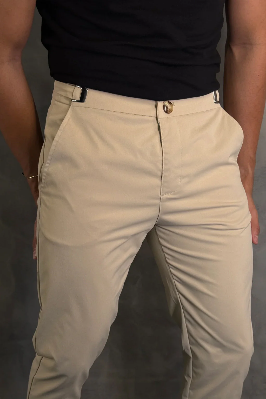 |COMPRE 1 NÍVEL 3| Calça Alfaiataria Mônaco com Ajuste - Image 6